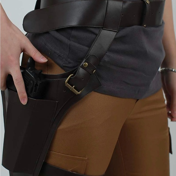 Lara Croft cosplay costume NWOT - Picture 6 of 7